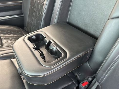 Used 2022 Jeep Grand Wagoneer Series III w/ Flexible Seating Group AWD/4WD image 37