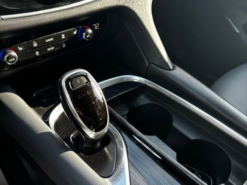 Used 2020 Buick Enclave Essence w/ Sound and Sites Package image 12