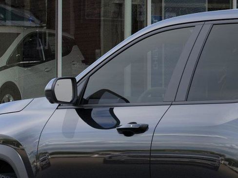 New 2026 Chevrolet Equinox LT w/ Convenience Package II image 12