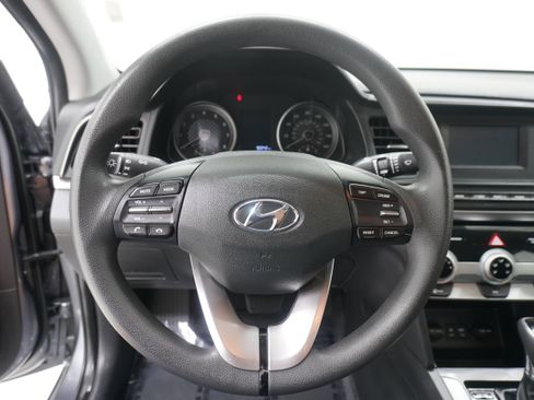 Used 2019 Hyundai Elantra SE w/ Cargo Package image 15