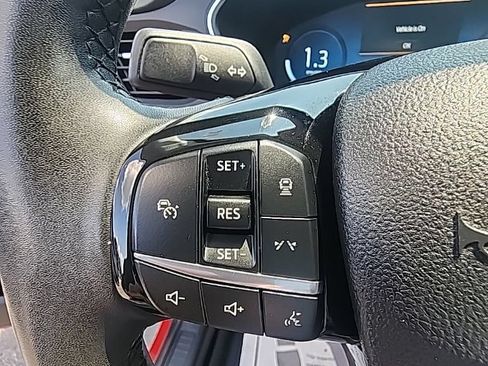Used 2023 Ford Escape Platinum AWD/4WD image 28