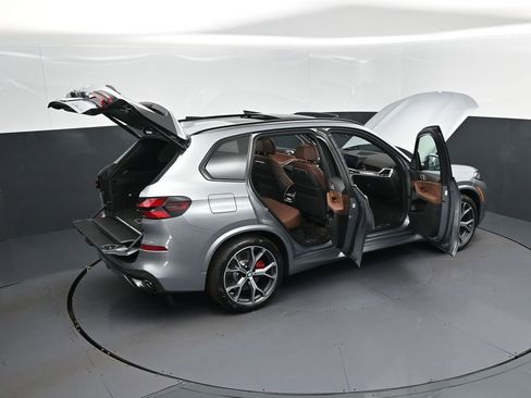 New 2026 BMW X5 xDrive50e w/ M Sport Package AWD/4WD image 49