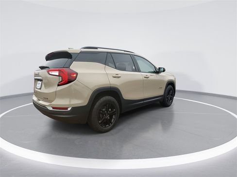 Used 2022 GMC Terrain AT4 w/ Tech Package image 8