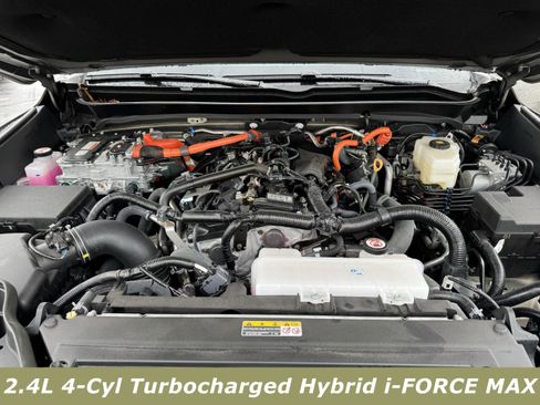 Used 2025 Toyota Tacoma Limited AWD/4WD image 11