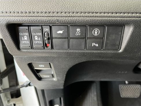 Used 2022 Honda Odyssey Elite image 10