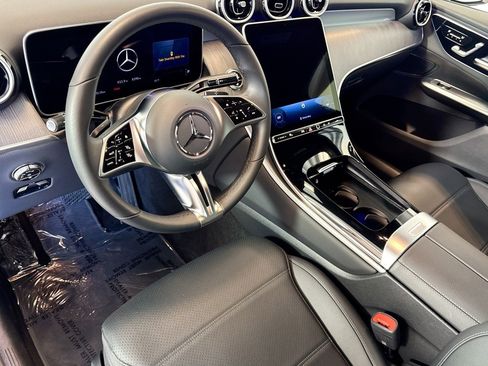 Certified 2026 Mercedes-Benz GLC 300 image 9