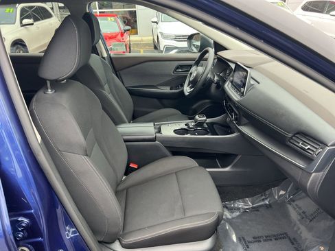 Used 2023 Nissan Rogue S image 24