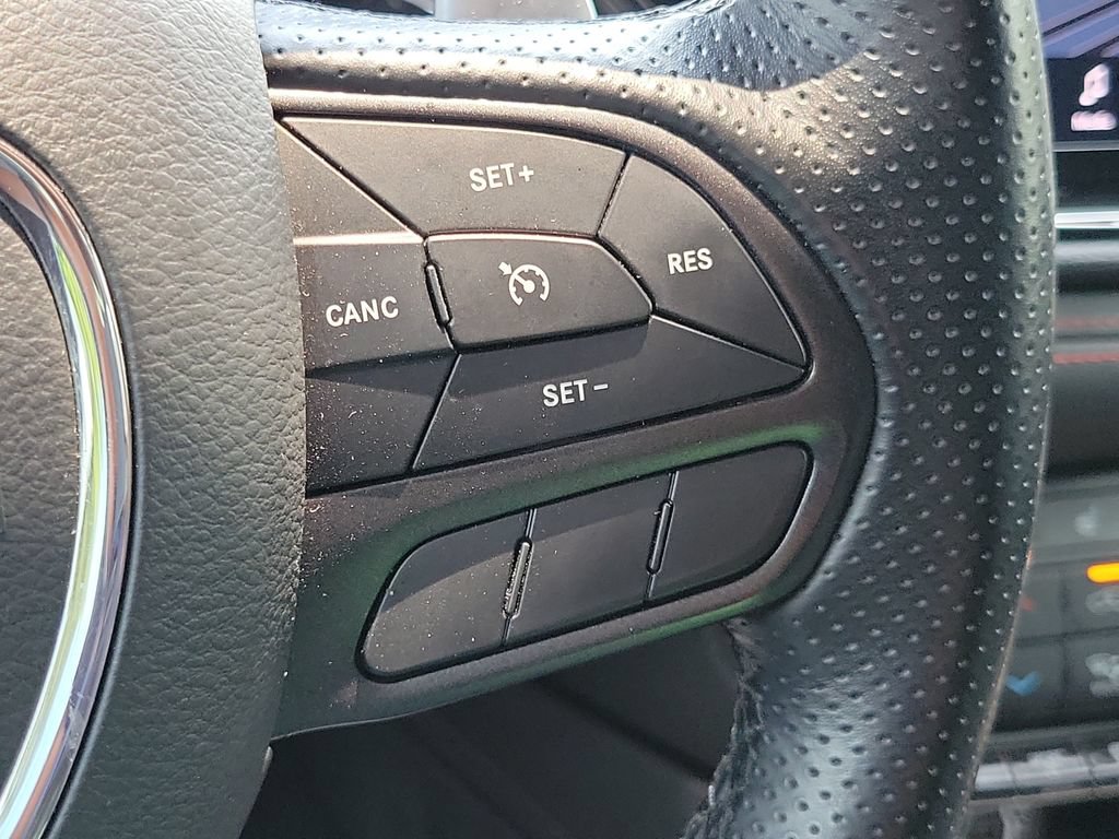 Used 2024 Dodge Durango R/T w/ Blacktop Package RWD image 31