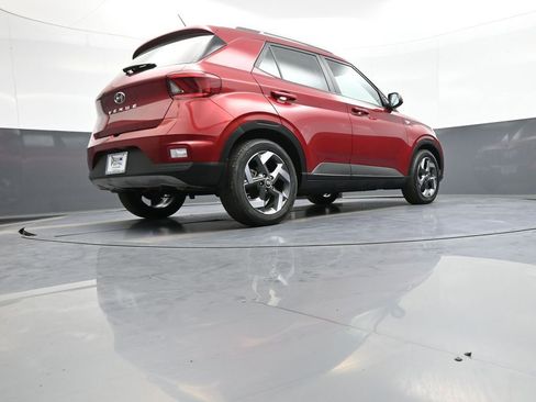 Certified 2023 Hyundai Venue SEL FWD image 30
