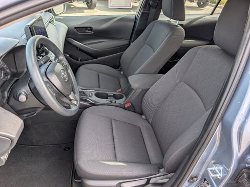 Used 2023 Toyota Corolla LE FWD image 2