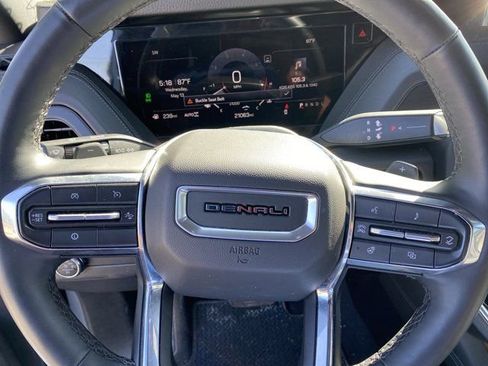 Used 2025 GMC Yukon XL Denali AWD/4WD image 21