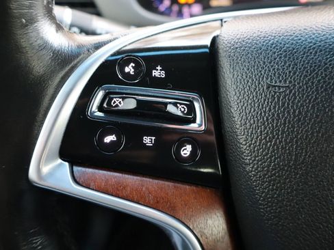 Used 2016 Cadillac XTS Luxury image 29