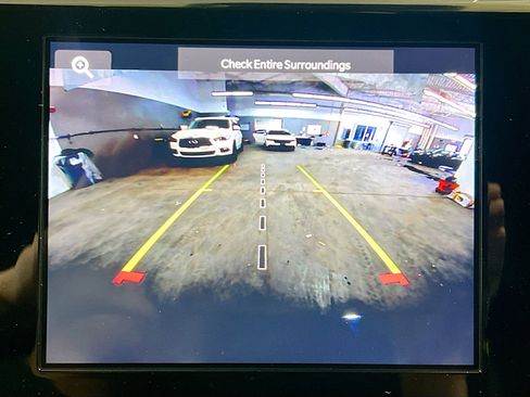 Used 2022 Jeep Grand Cherokee L Laredo image 9