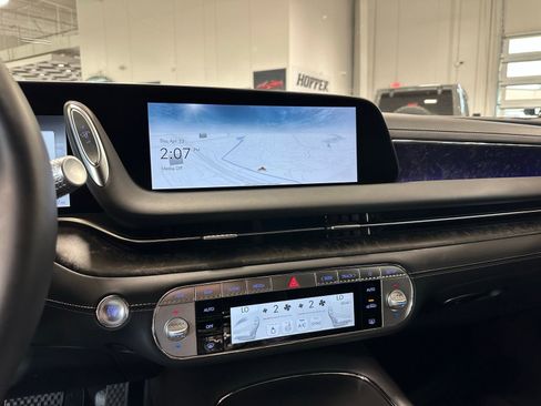 Used 2025 Genesis G90 3.5T AWD/4WD image 28