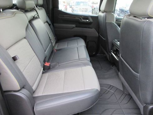 Certified 2022 Chevrolet Silverado 1500 ZR2 w/ Technology Package image 20