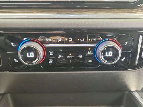 Used 2023 Chevrolet Silverado 1500 RST AWD/4WD image 30