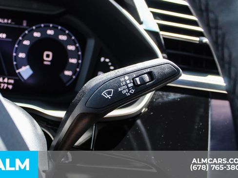 Used 2022 Audi Q3 2.0T Premium w/ Convenience Package image 31