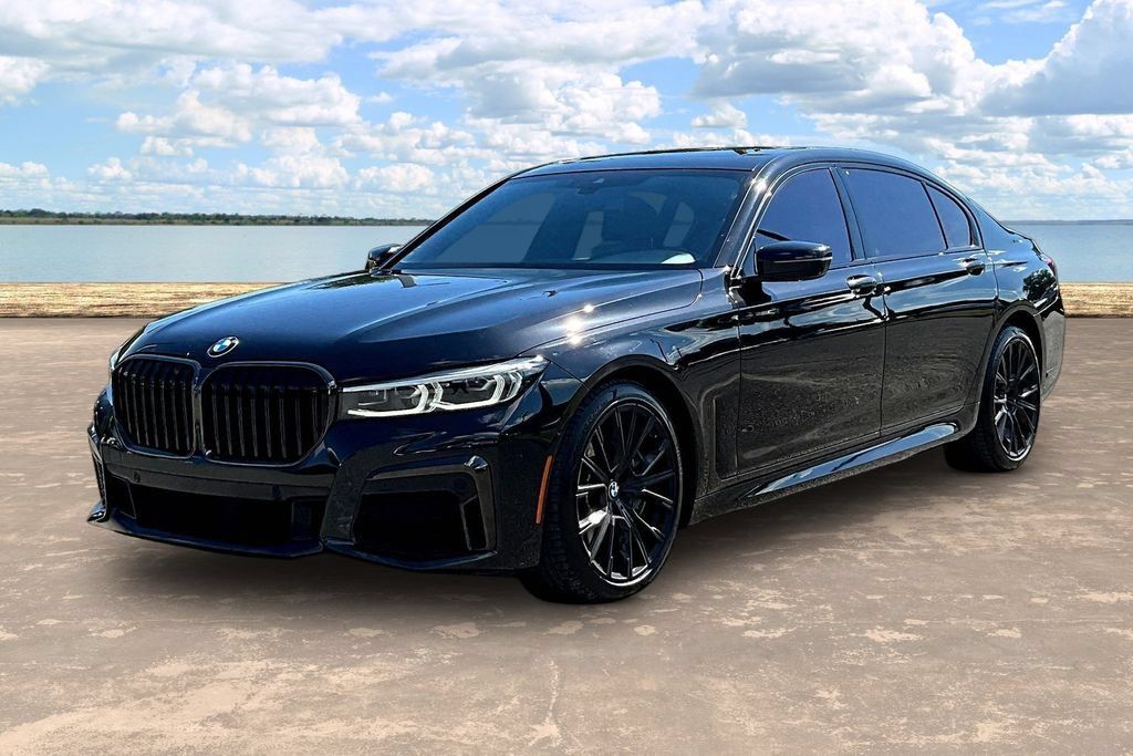 Used 2021 BMW 750i xDrive w/ Executive Package AWD/4WD image 1