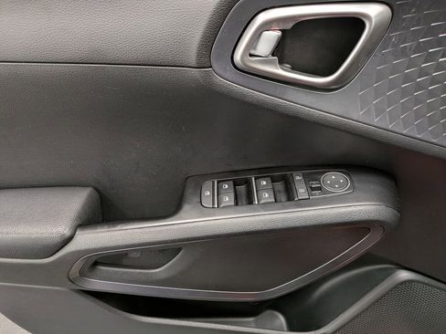 Used 2021 Kia Soul GT-Line FWD image 10