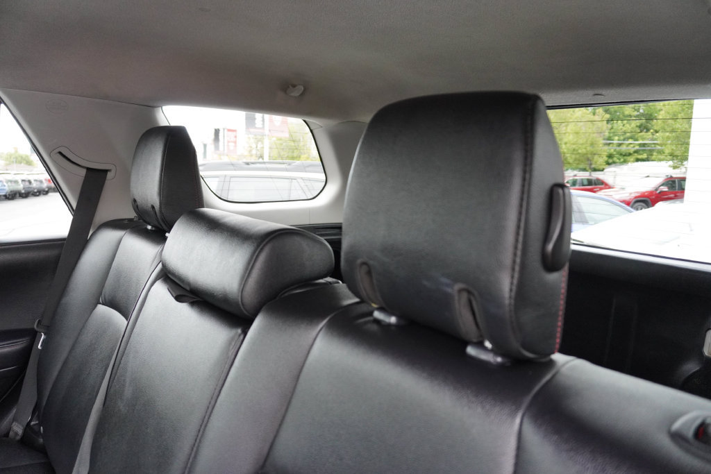 Used 2021 Toyota 4Runner Venture w/ Moonroof Package AWD/4WD image 47