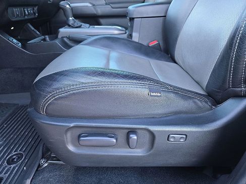 Used 2023 Toyota Tacoma TRD Off-Road image 23