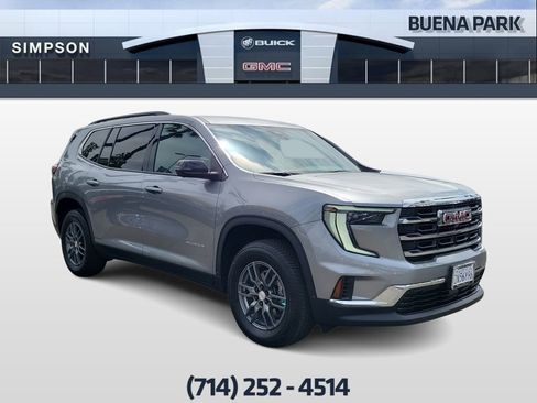 Used 2026 GMC Acadia Elevation FWD image 2