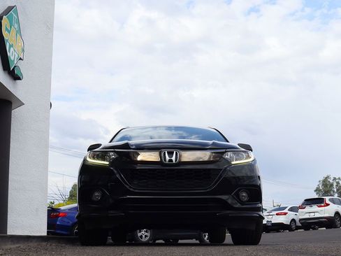 Used 2021 Honda HR-V Sport image 16