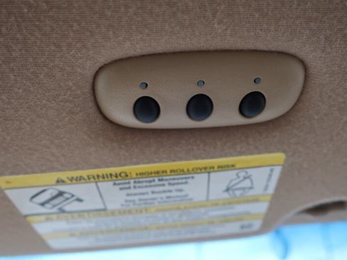 Used 2012 Ford Expedition XLT image 23