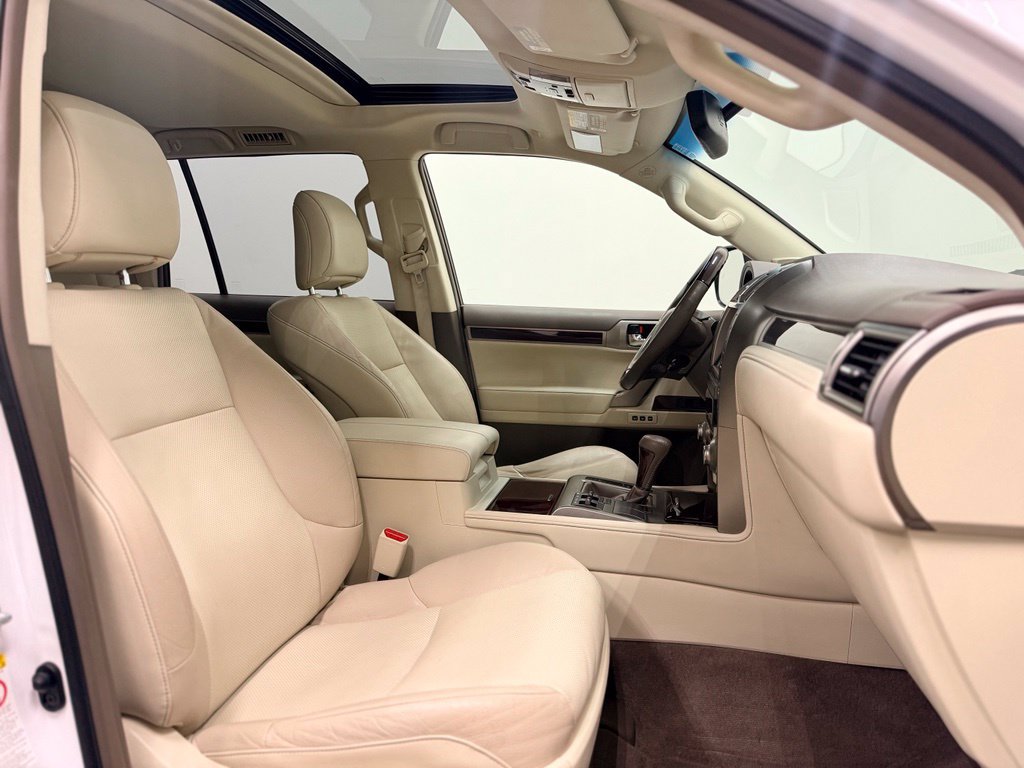 Used 2019 Lexus GX 460 Premium w/ Premium Package AWD/4WD image 21