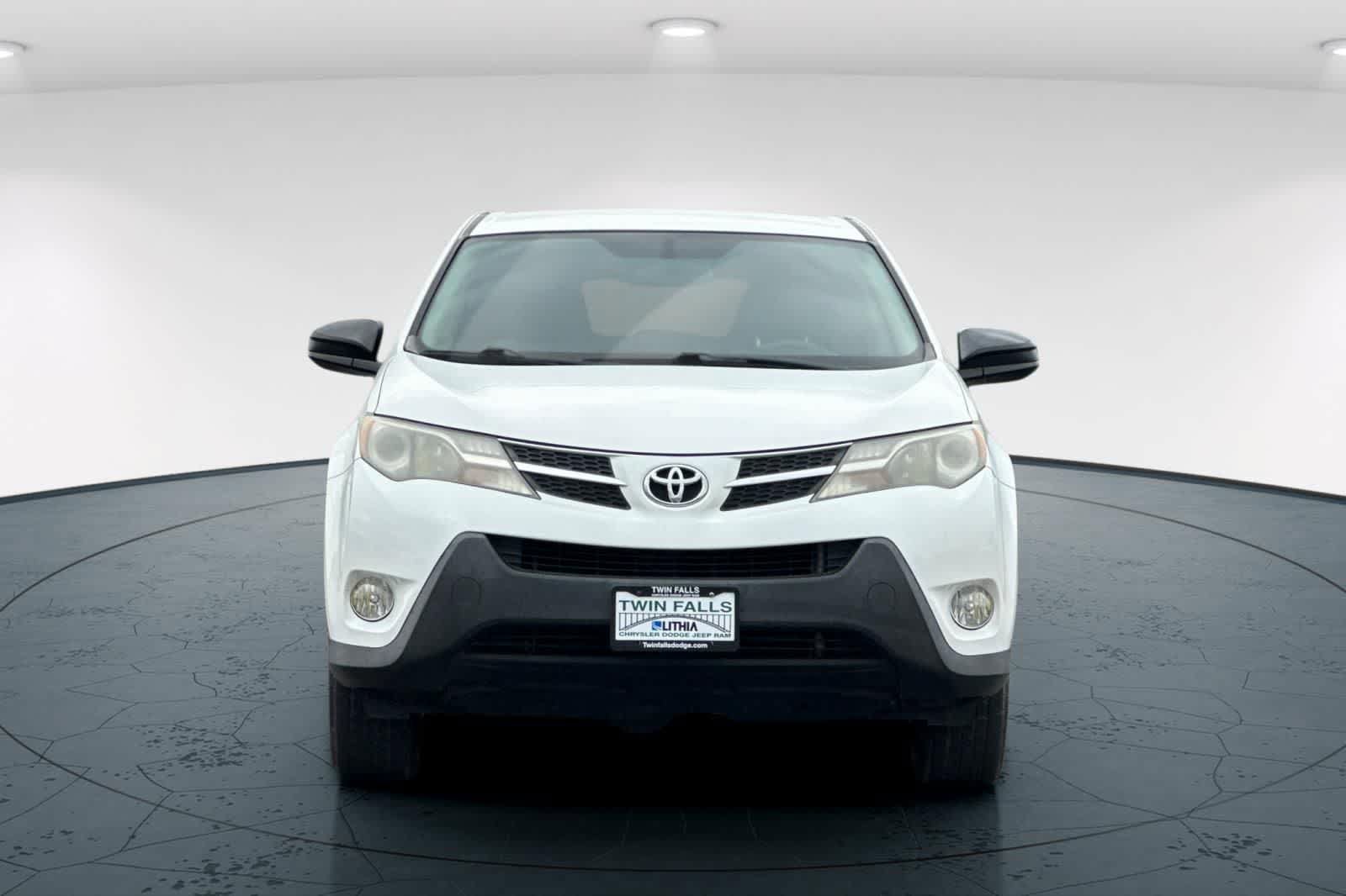 Used 2015 Toyota RAV4 LE FWD image 10