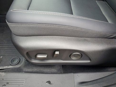 Used 2026 GMC Terrain Elevation w/ Elevation Premium Package image 7