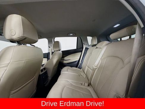 Used 2020 Buick Envision Essence FWD image 9