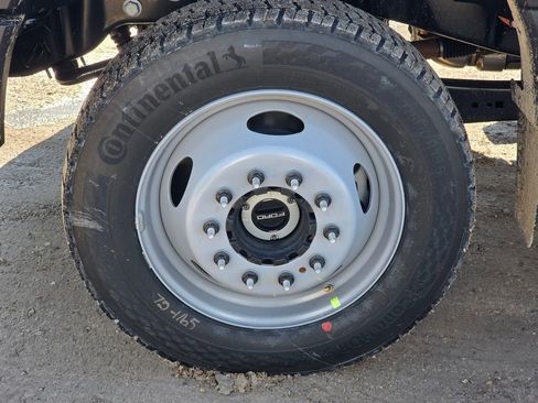 New 2026 Ford F450 XL w/ XL Chrome Package image 13