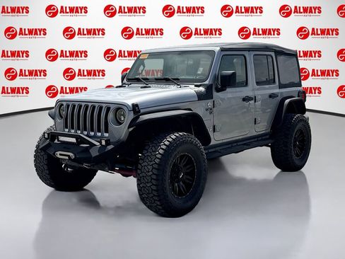 Used 2019 Jeep Wrangler Unlimited Sahara AWD/4WD image 1