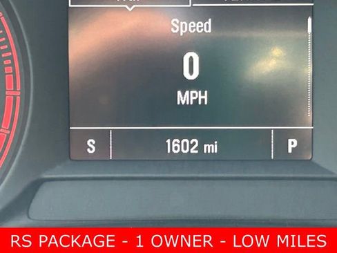 Used 2024 Chevrolet Trax RS w/ Driver Confidence Package image 19