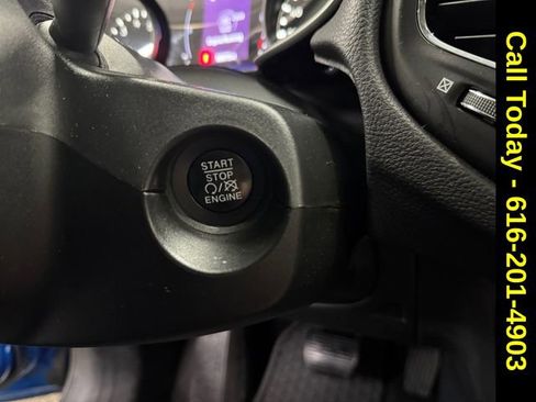 Used 2017 Jeep Compass Latitude w/ Cold Weather Group image 20