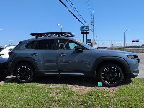 Used 2023 MAZDA CX-50 Meridian Edition w/ Apex Package image 2