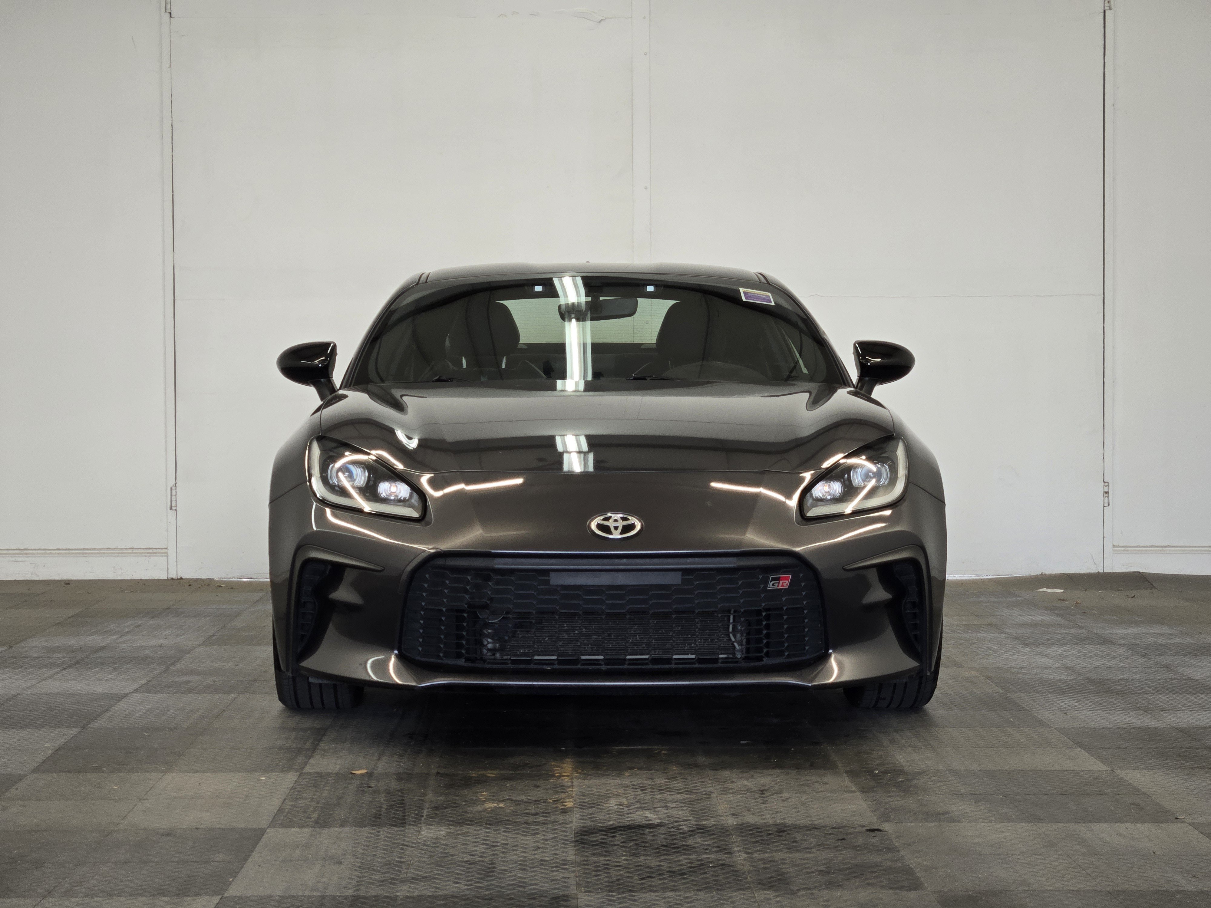 Used 2023 Toyota GR86 Premium RWD image 3