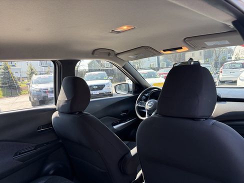 Used 2019 Nissan Kicks FWD image 23