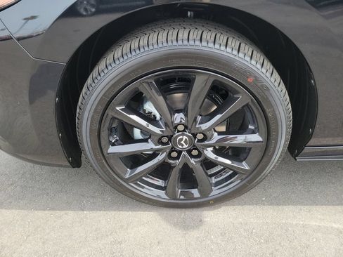 New 2026 MAZDA MAZDA3 2.5 S Hatchback w/ Premium Pkg FWD image 26