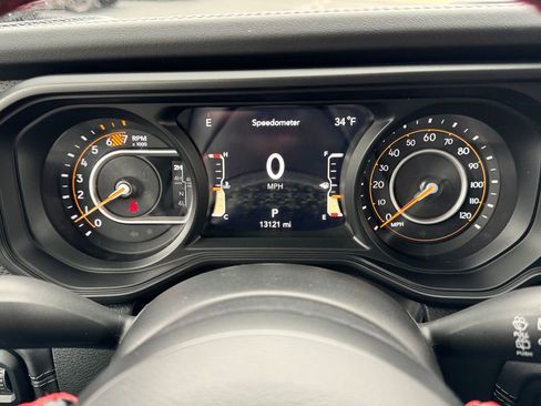 Used 2024 Jeep Wrangler Unlimited Rubicon image 20