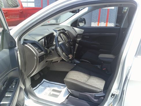 Used 2025 Mitsubishi Outlander Sport AWD image 15
