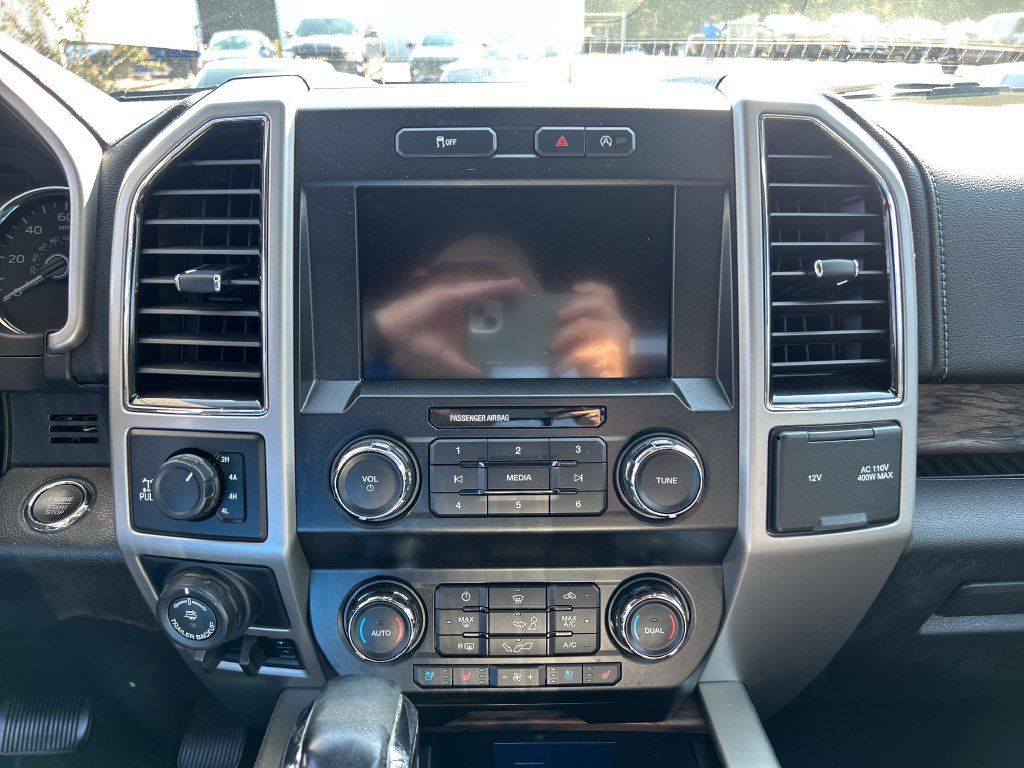 Used 2019 Ford F150 Lariat w/ Trailer Tow Package AWD/4WD image 20