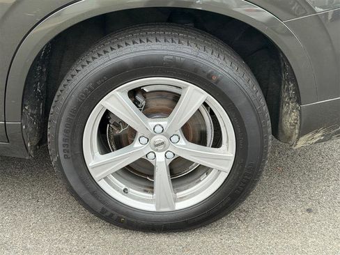 Used 2018 Volvo XC90 T5 Momentum w/ Momentum Plus Package image 14