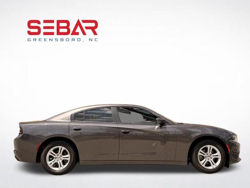 Used 2022 Dodge Charger SXT RWD image 7