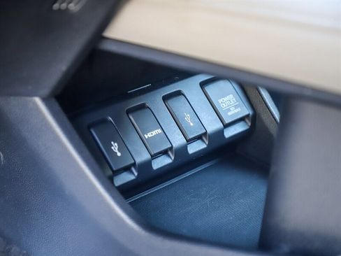 Used 2016 Honda HR-V EX image 27