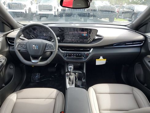New 2026 Buick Envista Avenir FWD image 11