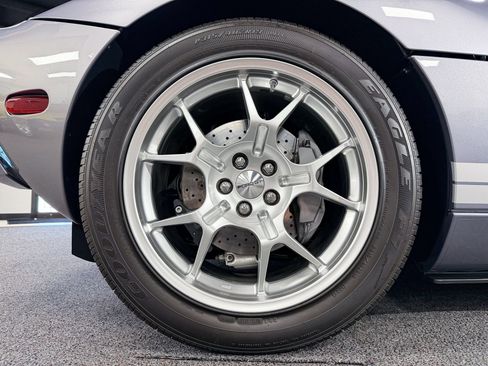 Used 2006 Ford GT image 40