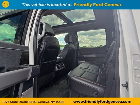 Used 2025 Ford F250 Lariat w/ Lariat Ultimate Package AWD/4WD image 14