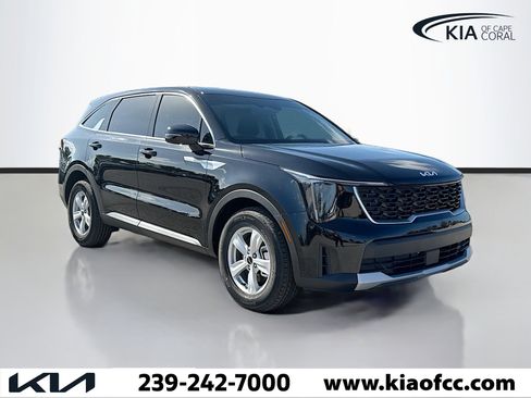 New 2026 Kia Sorento LX image 7